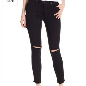 Joe’s Jeans black skinny- Finn ankle
